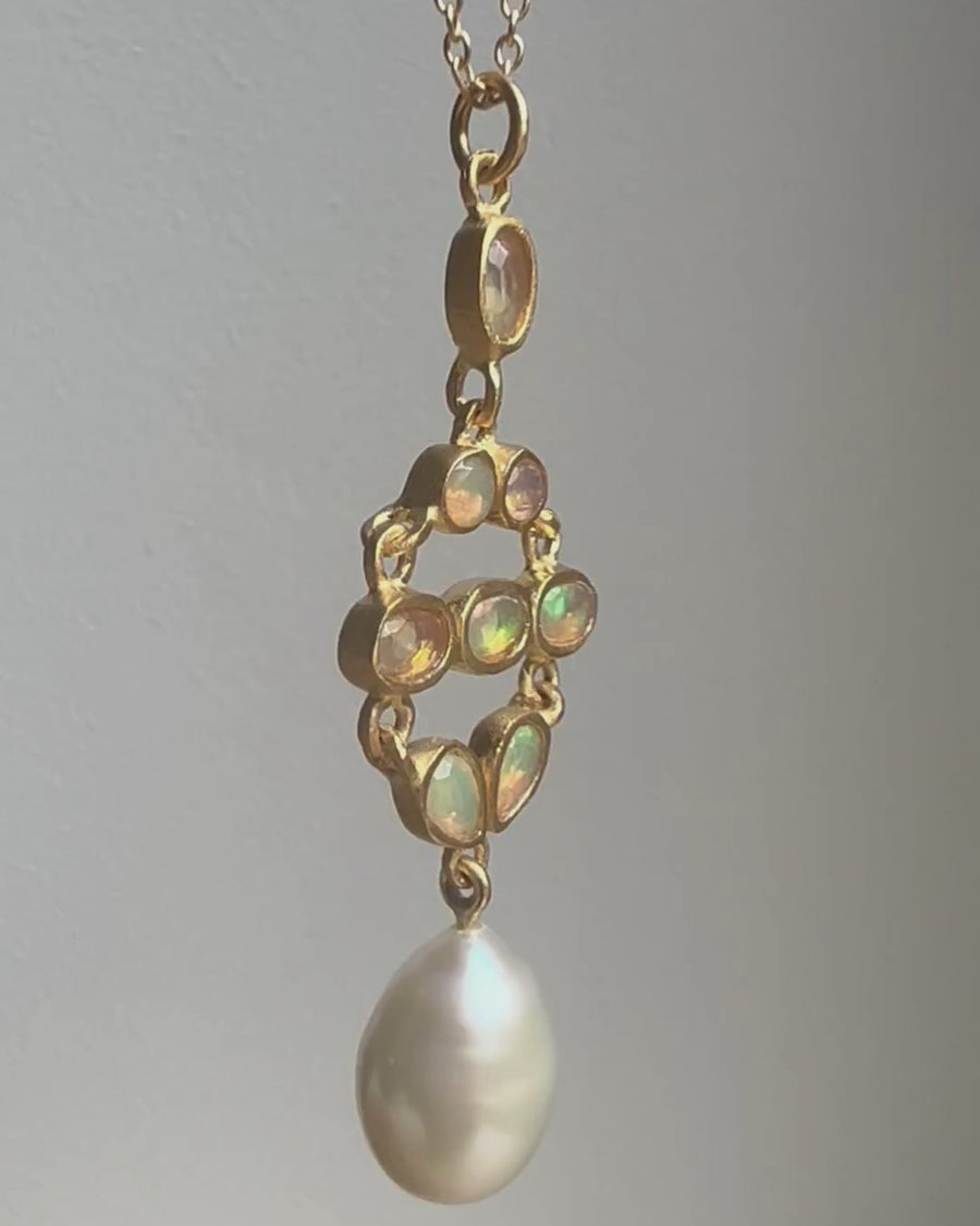 Celeste pendant with opal and pearl - gold vermeil