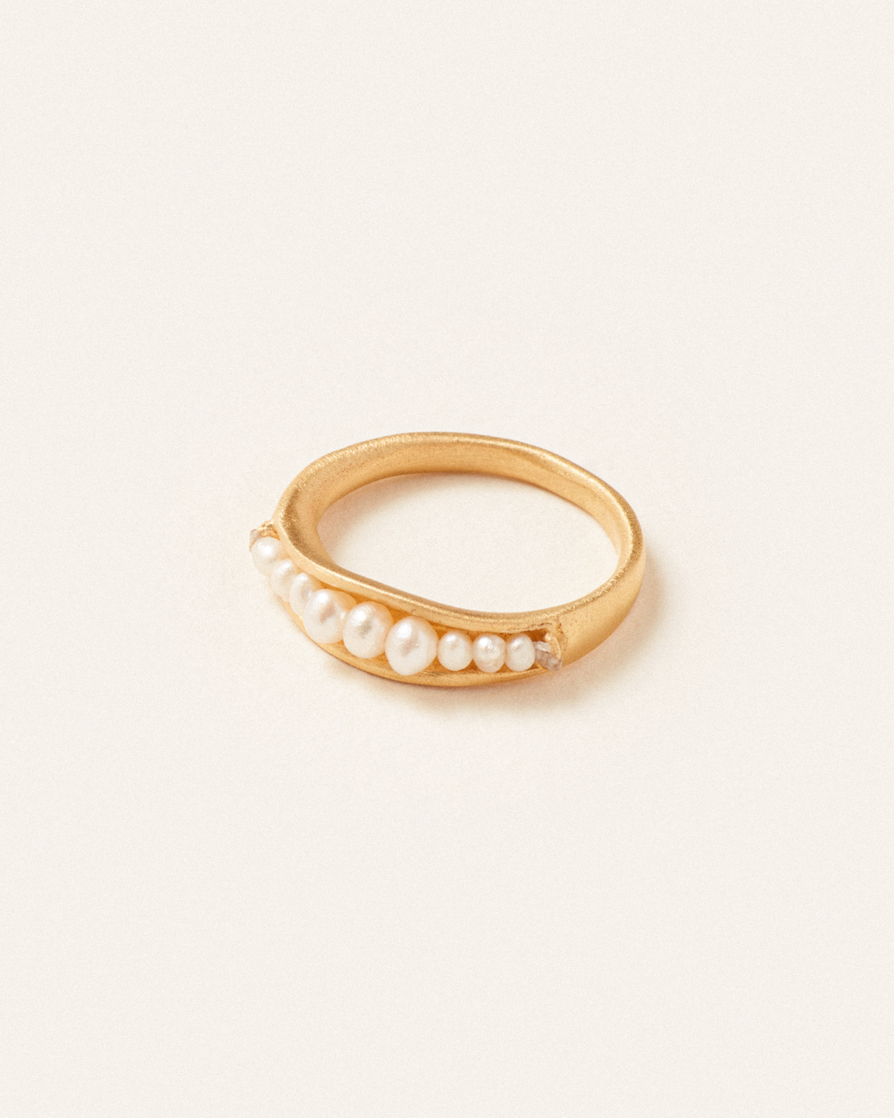 Sandie pearl statement ring - gold vermeil