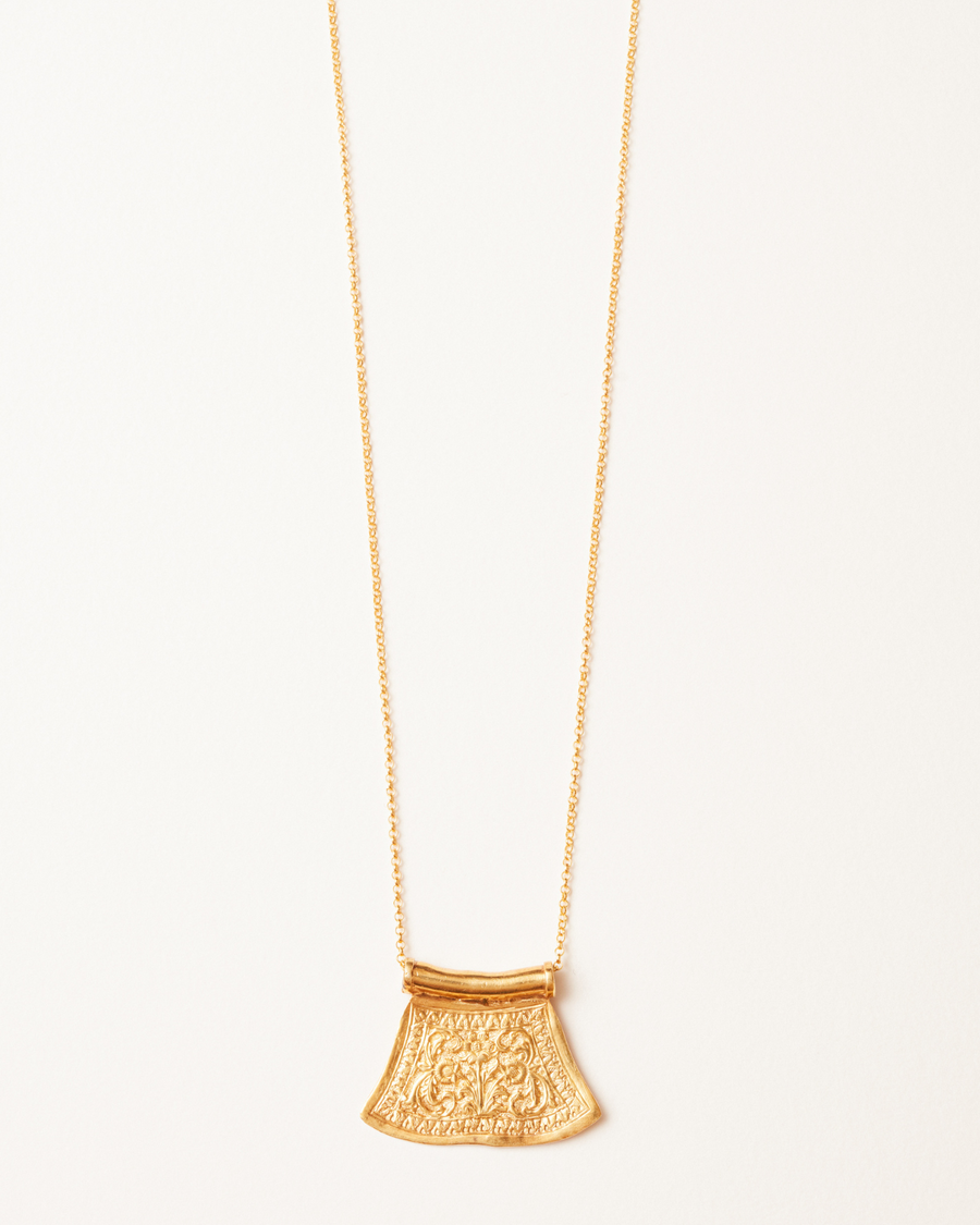 Vintage inspired gold intricate floral motif pendant