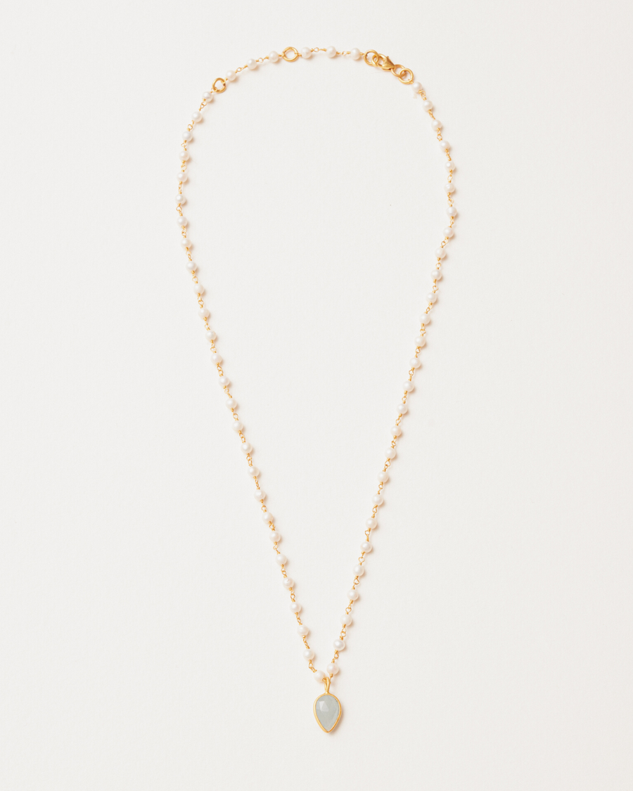 Delicate aquamarine and pearl necklace