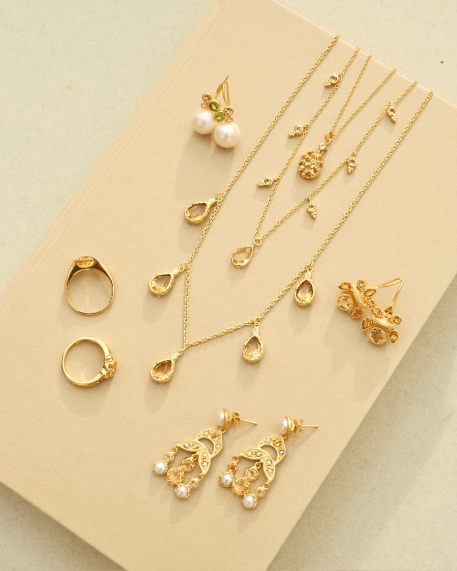 Lotus necklace with citrine