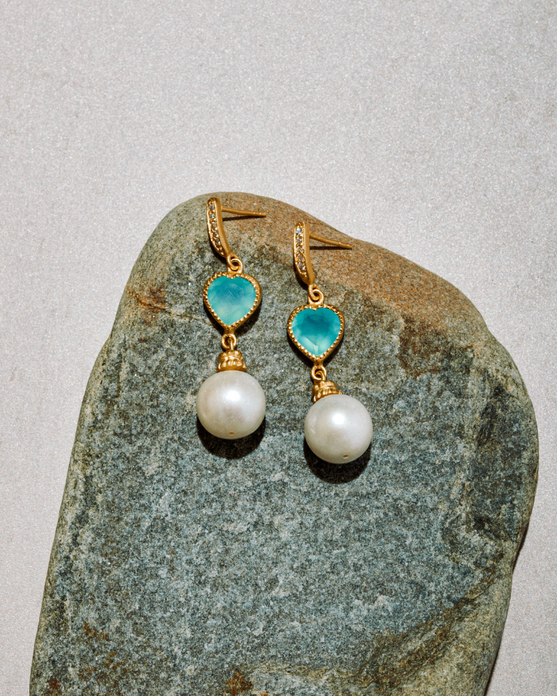 Skye earrings with chalcedony and pearl