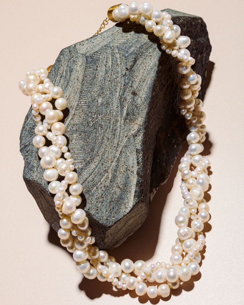 Anais statement pearl necklace