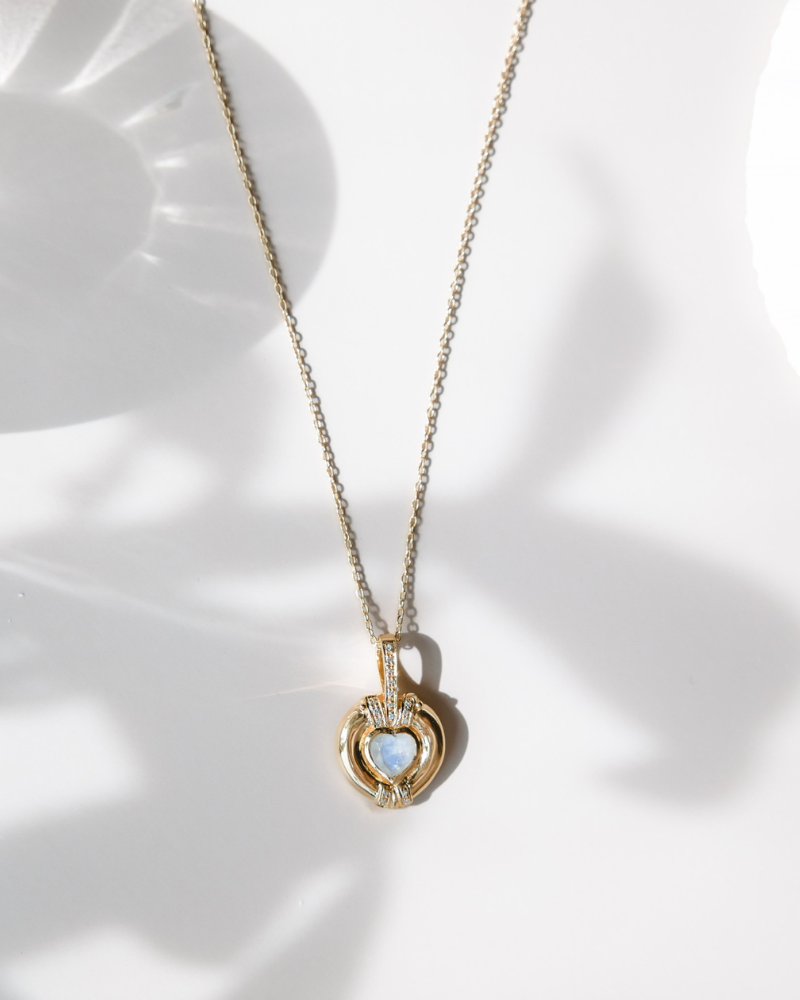 Sylvia pendant in moonstone and crystal