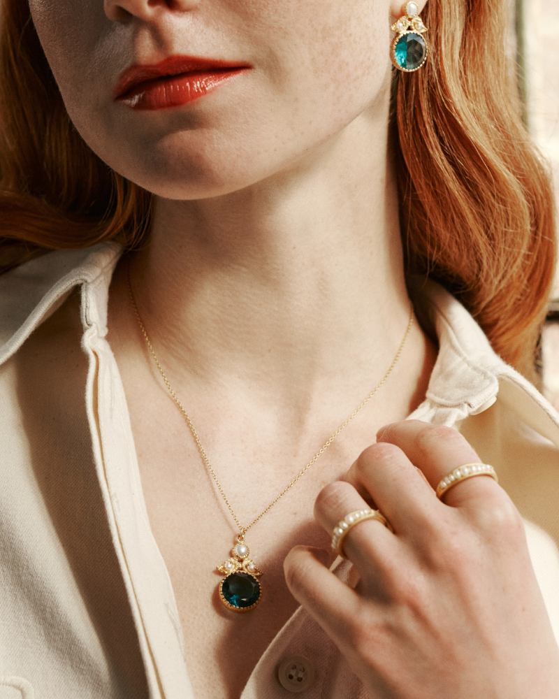 Somerset pendant in apatite and pearl - pre-order