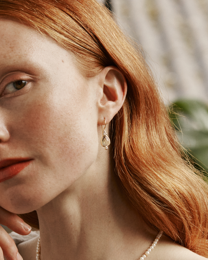 Vita earrings in fluorite and crystal - pre-order