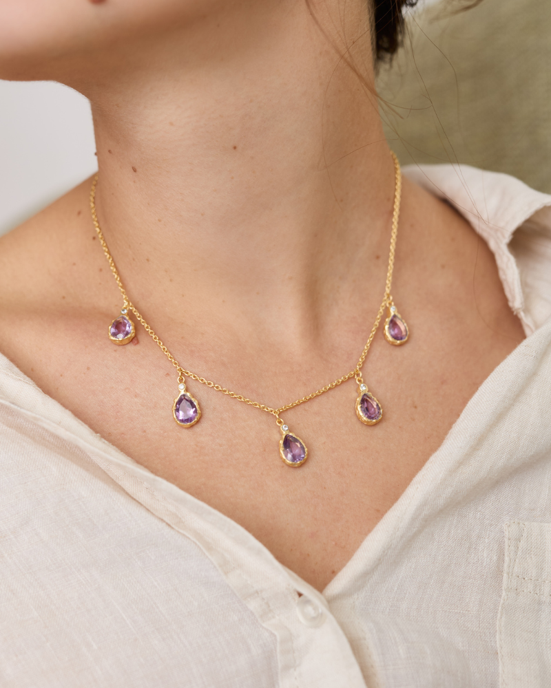 Lotus necklace with amethyst