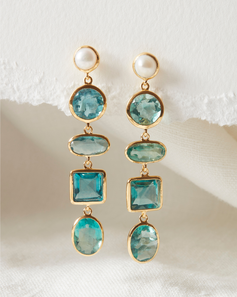 Marilyn earrings in apatite and pearl
