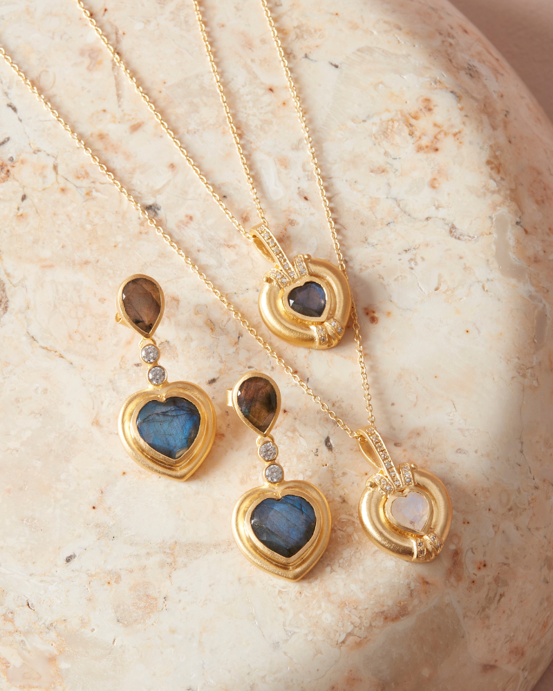Sylvia pendant in moonstone and crystal