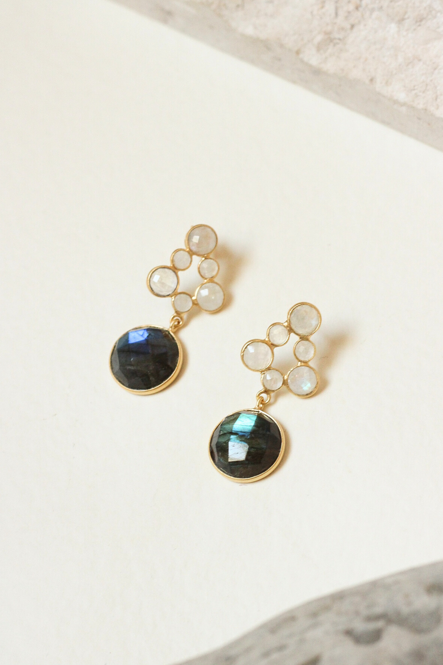 Delicate orb earrings in moonstone and labradorite - Sample