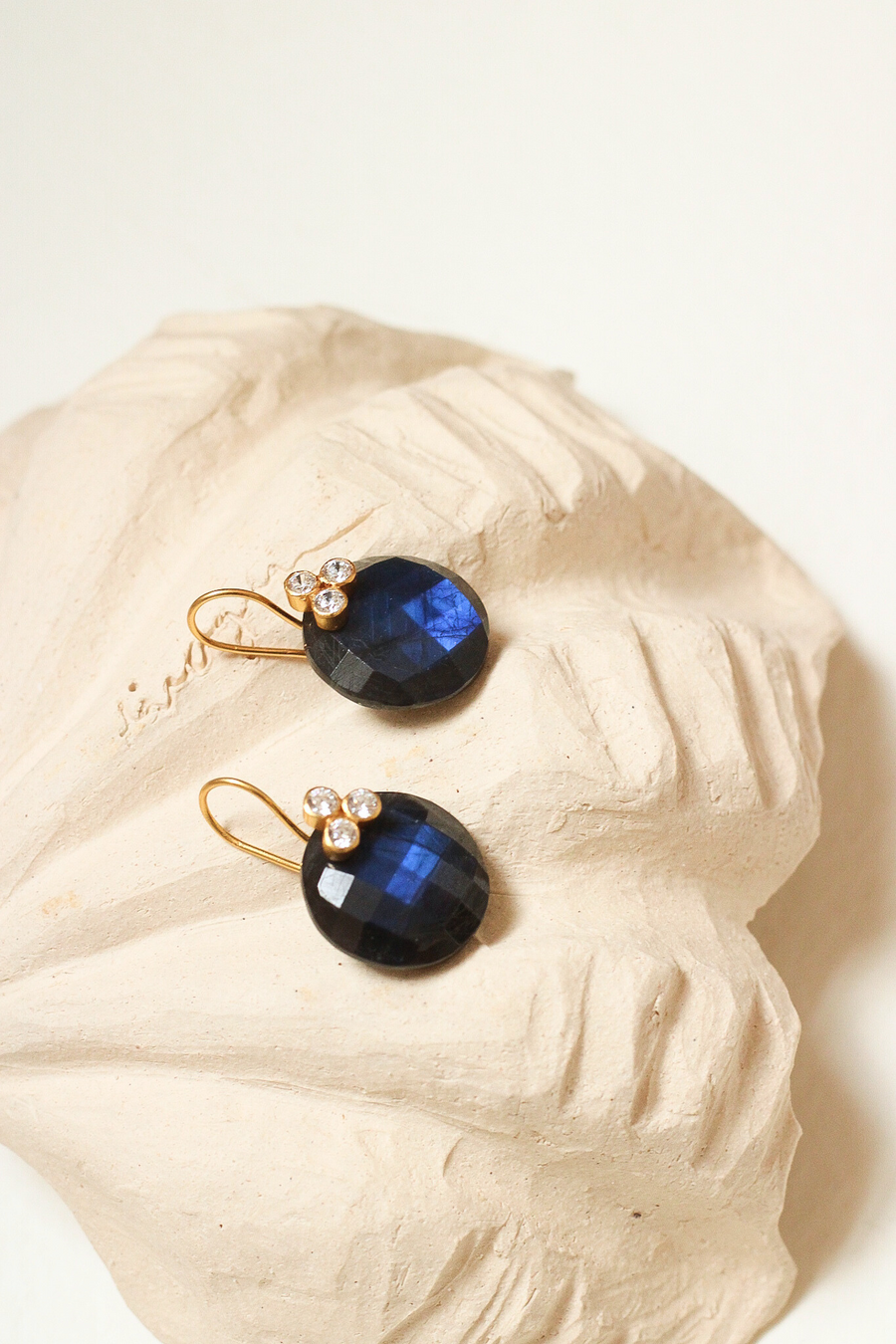 Balance earrings with labradorite - Sample