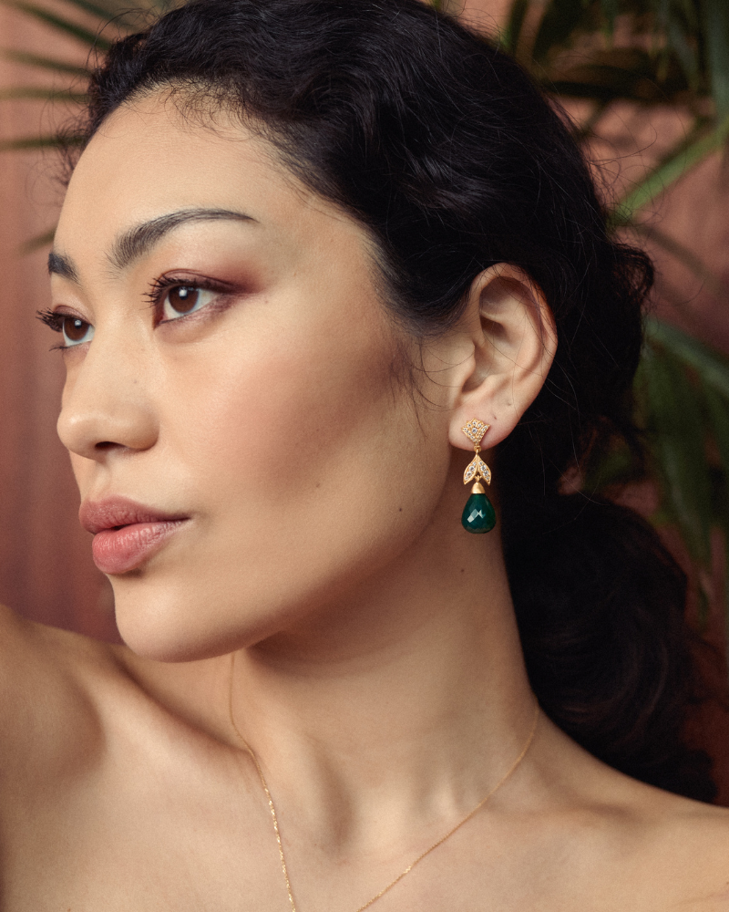 Blossom earrings with green onyx and crystal