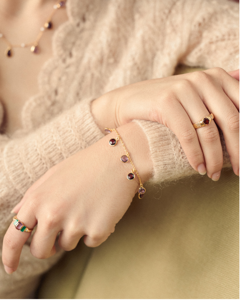 Violet bracelet with amethyst and garnet