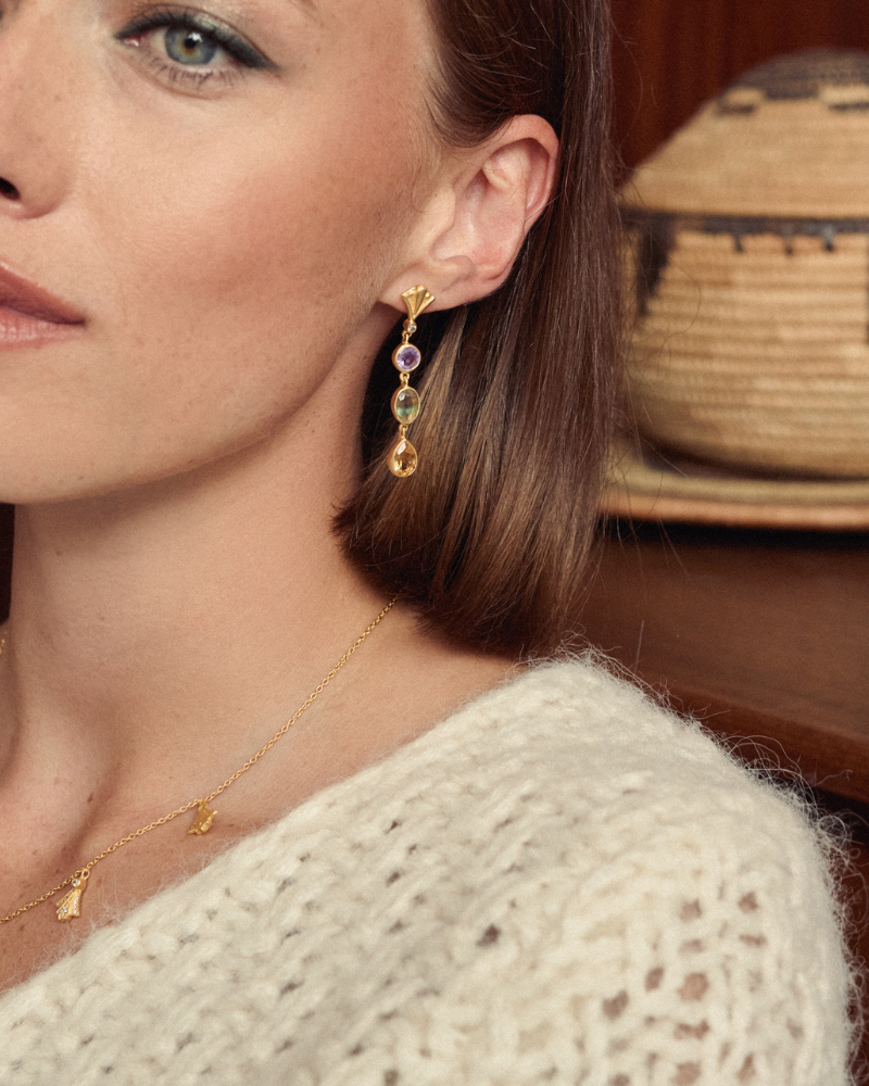 Venus earrings with labradorite