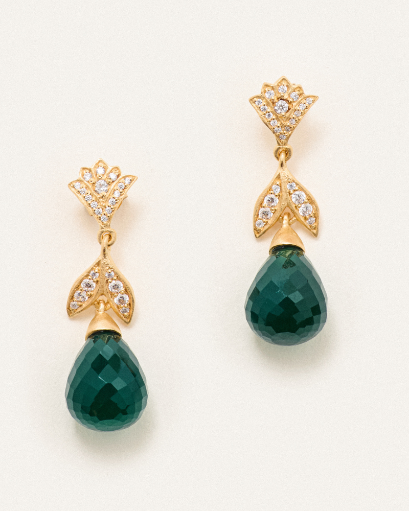 Blossom earrings with green onyx and crystal