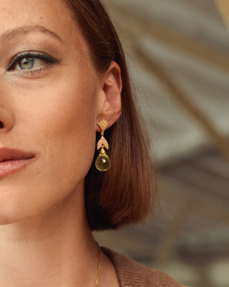 Blossom earrings with lemon quartz and crystal