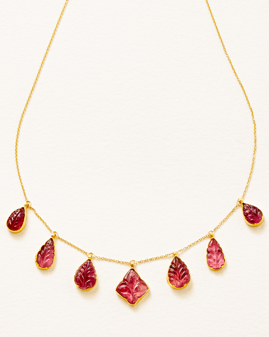 Stunning 18 and 20 carat solid gold carved pink tourmaline necklace