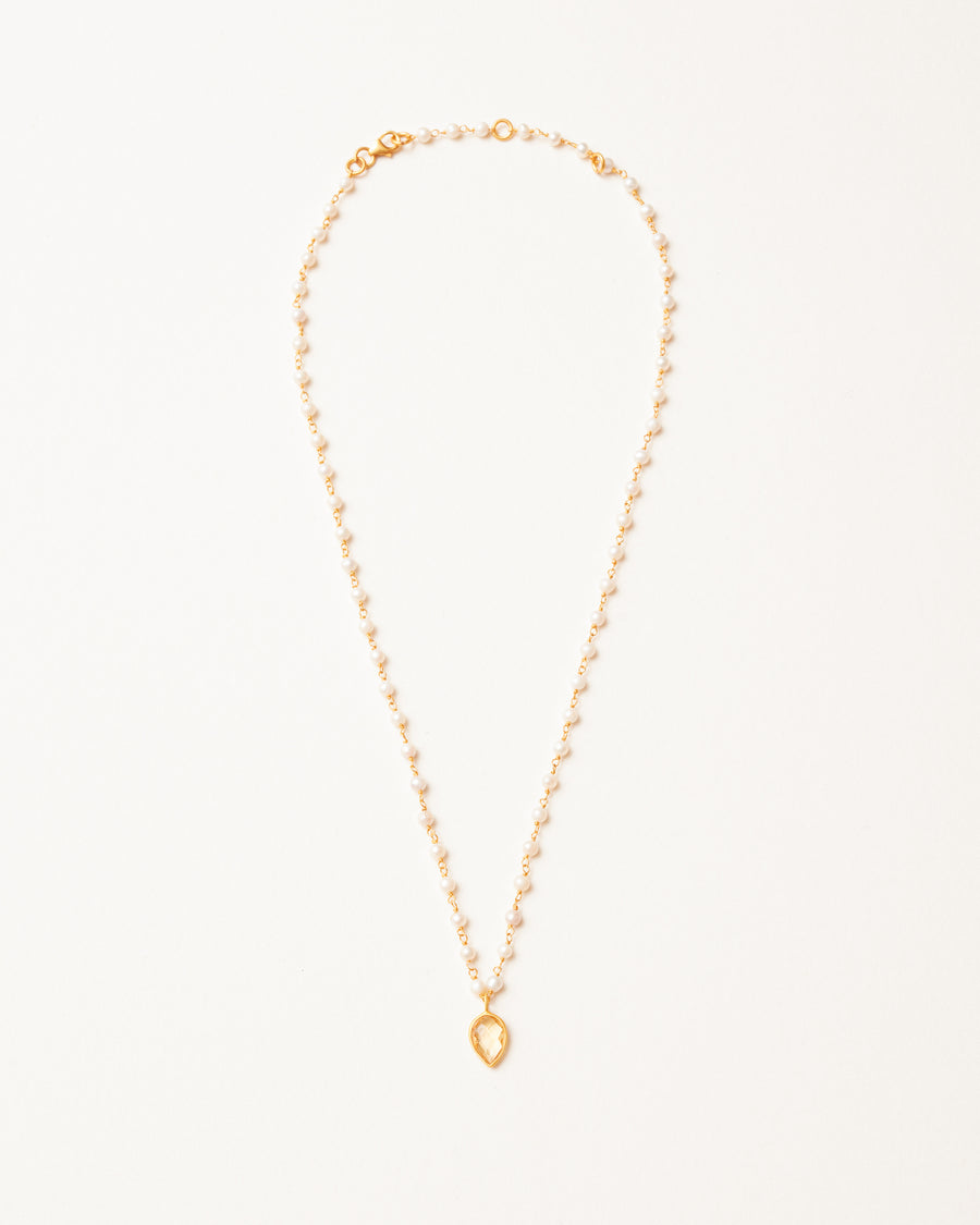 Delicate citrine and pearl necklace