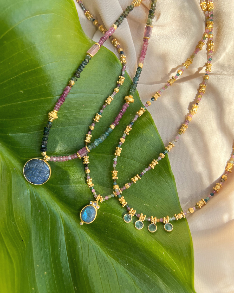 Bette necklace with tourmaline and labradorite