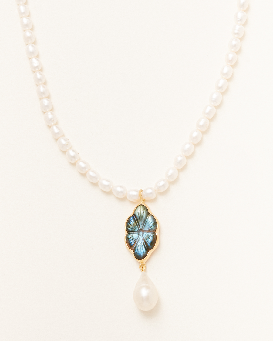 Grace pendant with carved labradorite and pearl - gold vermeil