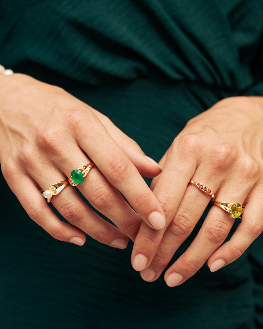 Bonny pearl statement ring solid gold Carousel Jewels